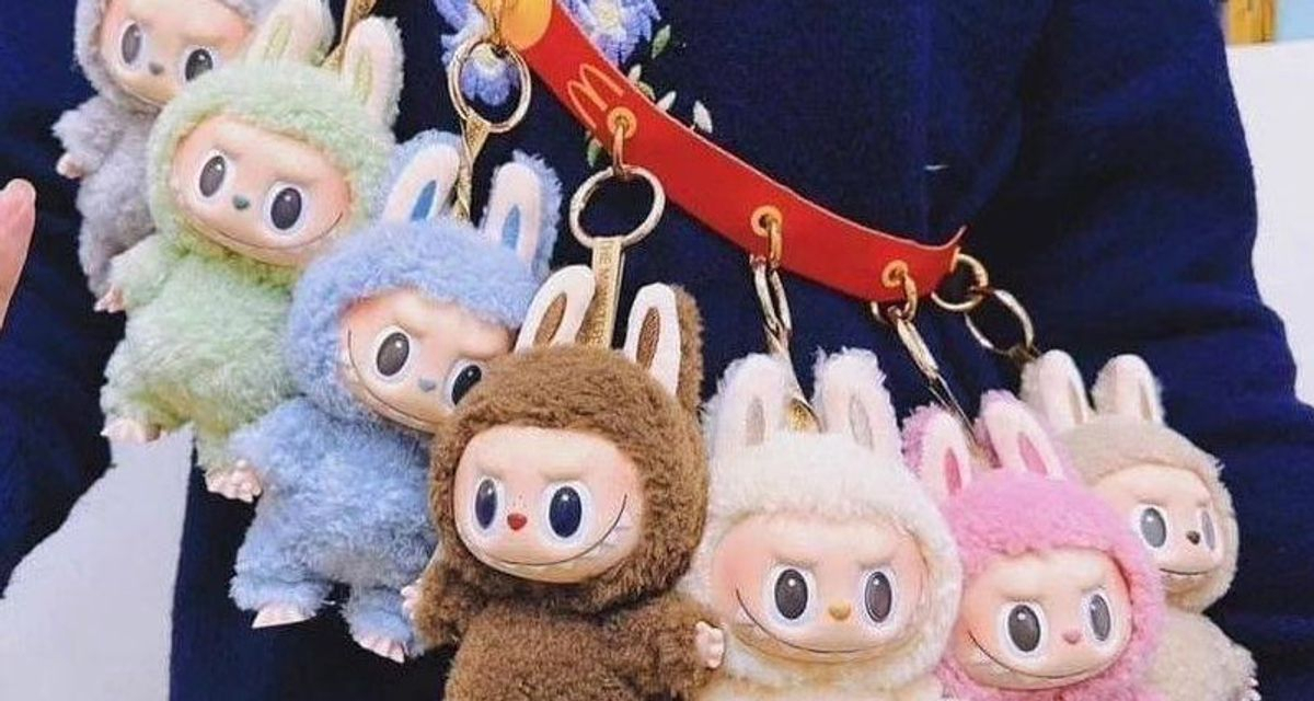 Labubu в России: анализ феномена, стоимость и причины популярности дизайнерских игрушек